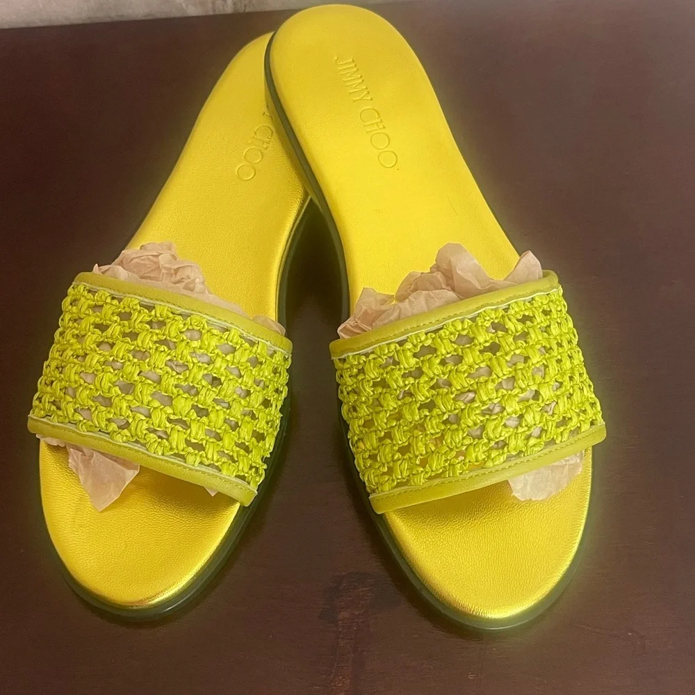 JIMMY CHOO MINEA ELECTRIC LIME RAFFIA SLIDES AND BOX NWT - Picture 4 of 15